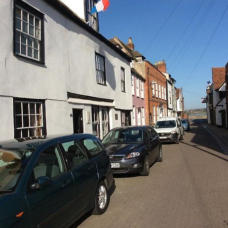 Swanhouse Bed and Breakfast Harwich Esterno foto